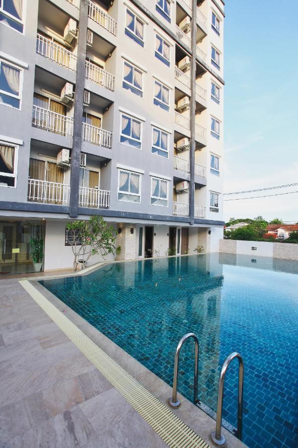 LeeNova Place Bangkok Exterior foto